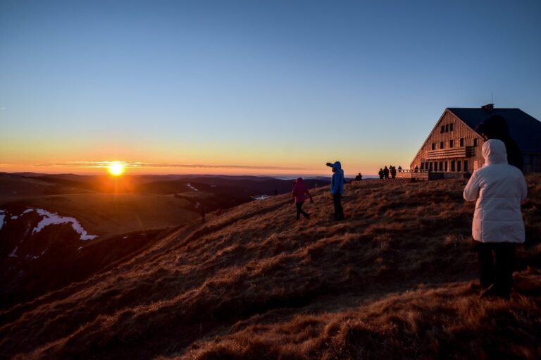 bons plans incontournables reduction cadeau couche de soleil depuis la hohneck photo d archives vm jerome humbrecht